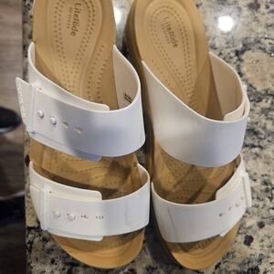 CROCS Women's White Sandals